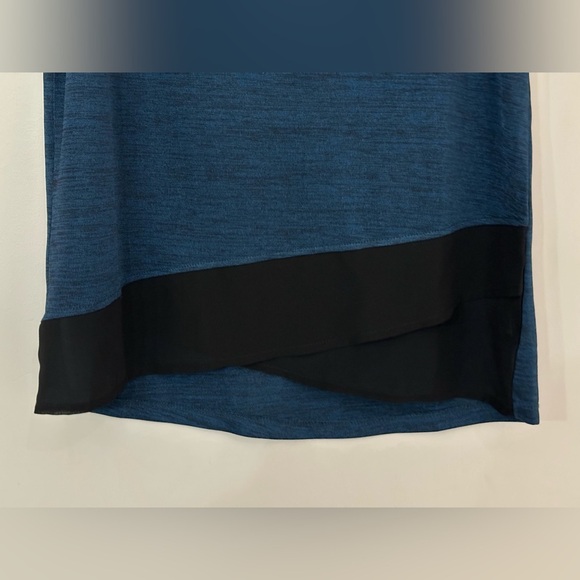 Ricki's: Women’s Sleeveless Top- Size Medium - Picture 3 of 6